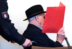 【歷史不能被遺忘的地球 24小時】10/17 遮住臉的他