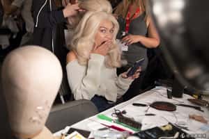 打哈欠的秘密  頭越重哈欠就越長