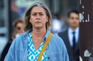 【地球圖書館】「當父親成為母親的性侵加害者」法國馬贊大規模迷姦案，吉賽兒女兒筆下的家族血淚