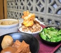 新竹城隍廟美食 | 寧豪翁記滷肉飯 會爆漿的滷肉飯 新竹在地老字號