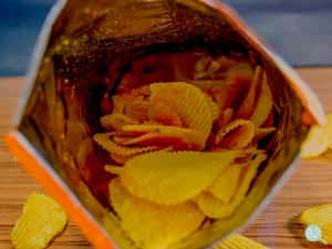 「買空氣送洋芋片」是為了避免洋芋片碎成一片片？