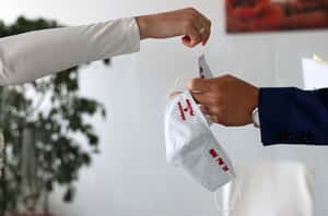 【地球 24小時】05/02 這年頭，互換口罩才是真愛