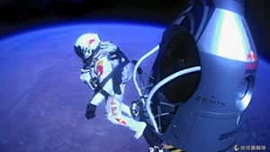 世界紀錄的瞬間「太空跳躍」挑戰成功！