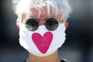 【地球 24小時】05/30  愛心口罩