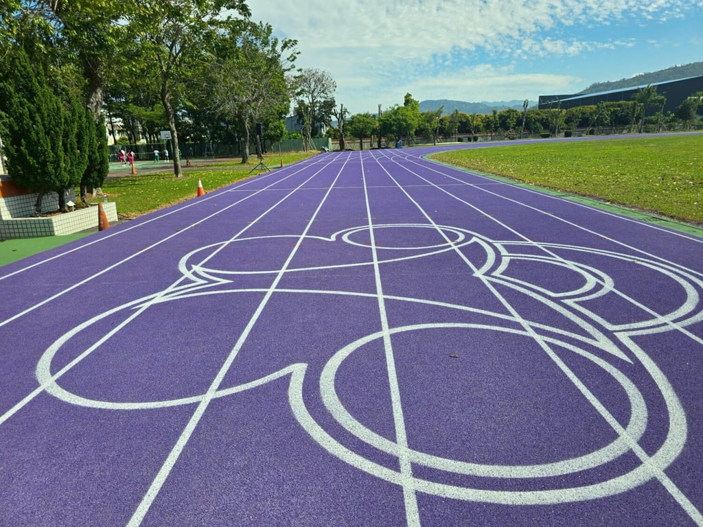 中市光正國中薰衣草紫色跑道今啟用 媲美巴黎奧運會  運動打卡兼拍美照