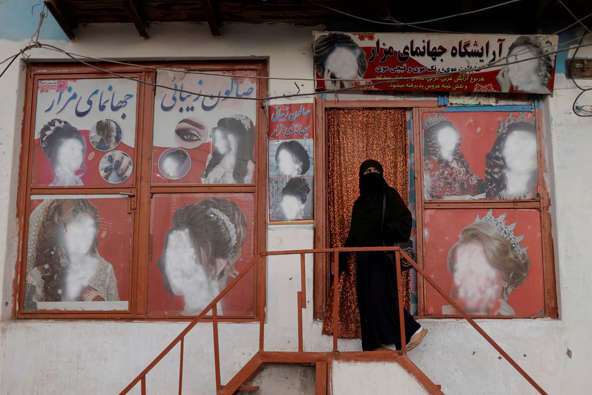 將女性逐出公共生活　塔利班下令阿富汗各地美容院一個月內關閉