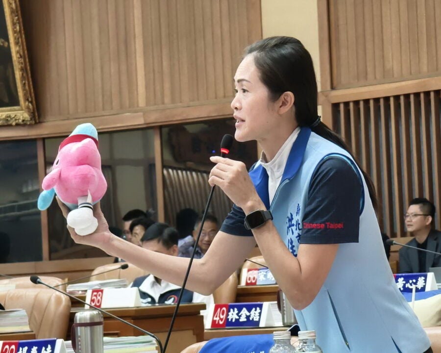 洪佳君總質詢聚焦青少年心理健康　促新北市爭辦2038亞運