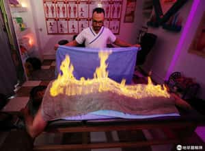 覺得肌肉痠痛嗎？到埃及來一點「燃燒毛巾」吧！