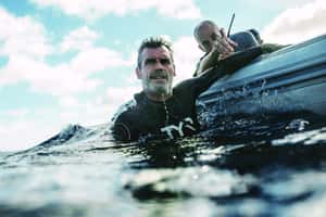 橫越塑膠海 法國長泳健將挑戰游過太平洋垃圾帶