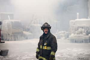 冰天雪地中救火  芝加哥倉庫大火意外形成冰宮美景