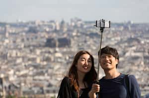 在事故現場自拍  義大利月台男子惹議