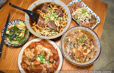 台北牛肉麵推薦 | 東館牛肉麵 牛肉大塊又軟嫩 麵條Q彈帶勁 南京龍江路口站牌牛肉麵