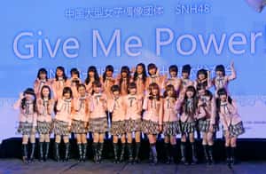 中國大型女子團體   百名成員抗韓流