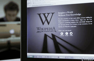 當Wikipedia對上AI　維基百科創辦人：公開、透明與信任人類的知識分享才是最強武器