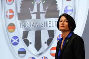 全球大釣魚！FBI如何用加密通訊軟體「ANOM」逮800名罪犯？