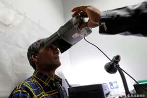 一張卡兩樣情  印度身分證為窮人畫了一條線