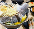 【強鍋台式平價小火鍋】大尾鱸魚海鮮鍋、松露牛奶雞腿鍋（湯頭超驚豔）真材實料桃園平價火鍋店│桃園南崁蘆竹美食小火鍋推薦