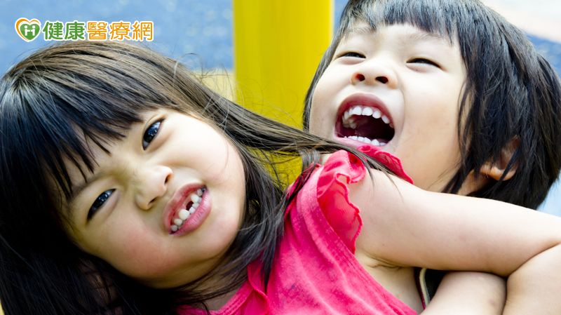 孩子坐不住、愛發呆？恐是ADHD　醫籲：應及早接受協助與治療 | yam News