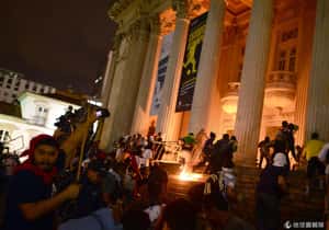 給我美好未來  巴西民眾激烈抗議政府措施