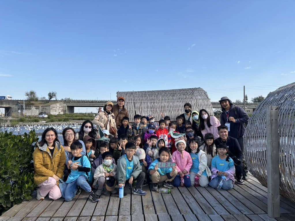 崙背鄉陽明國小師生來訪濕地　體驗口湖農業永續智慧
