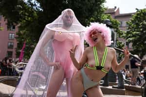 【地球 24小時】07/10 解放乳頭全都露