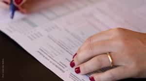 和「婚姻處罰稅」說再見！瑞士公投通過個人所得稅法，未來結婚不用多繳稅？