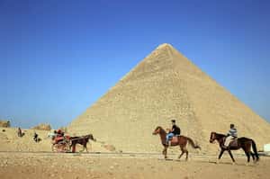 賞金字塔遊尼羅河 露天市場尋寶樂趣多