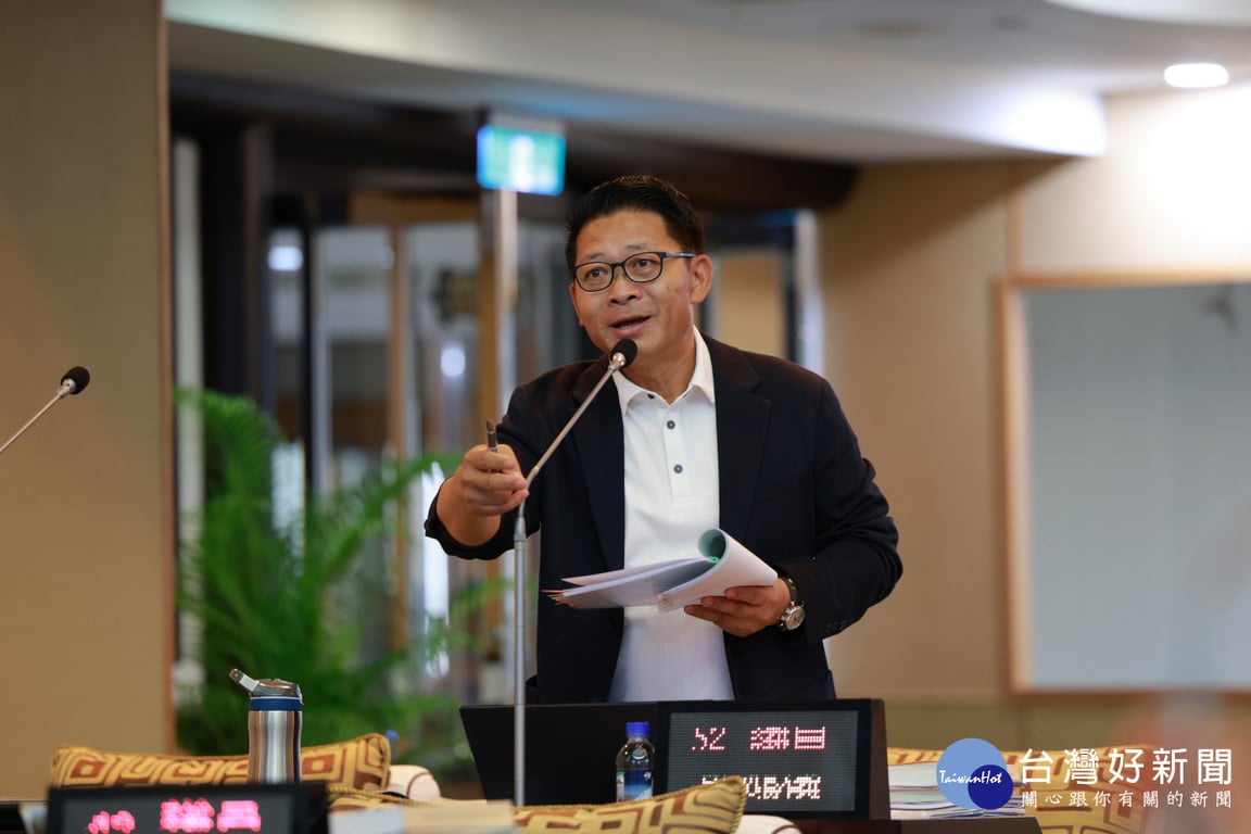 全國最廢敬老卡在台南？　南市議員郭鴻儀要求市府檢討改善