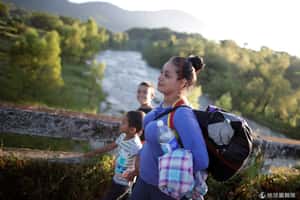 車隊移民的一天  跟著宏都拉斯母子一路向北