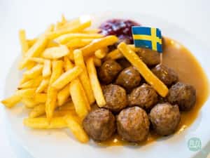 台灣愛去IKEA吃飯是世界第一！但你知道年銷10億顆的IKEA肉丸為何會搭果醬嗎？