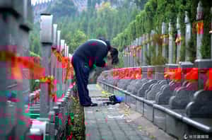 深深鞠躬表心意    潔淨身心邁向新時序的清明節