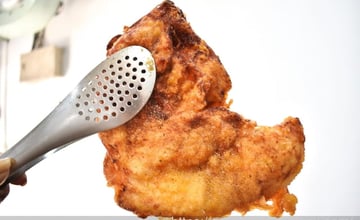 基隆便宜雞排推薦 | 鮮樂炸雞 肉質鮮嫩、外皮酥脆 個人套餐還加送飲料