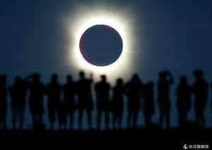 月亮魔力   英專家發現滿月夜更難睡