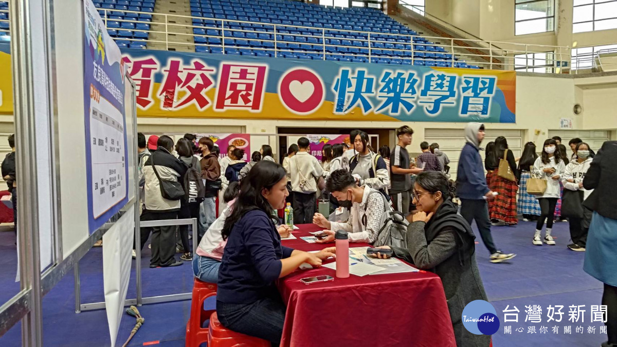 嘉義縣外籍生就博會　22廠商釋逾200職缺