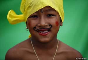 你並不孤單 尼泊爾聖牛節伴人面對死亡