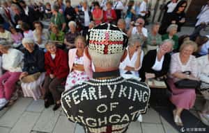 善心就是最大財富  英國豐收節讓善心店家變身「珍珠王」