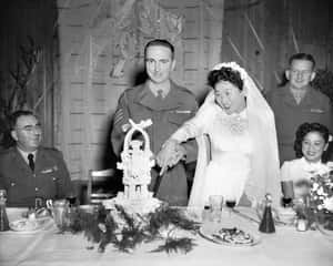 當日本女性遇上白人男性，跨國浪漫背後的性別刻板印象