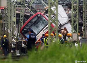 【喜怒哀樂的地球 24小時】 09/05 貨車與京急電鐵相撞意外