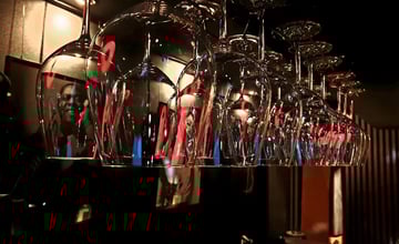 音乐爱好者必去的梨泰院音乐酒吧推荐5选！从独自小酌到约会指南