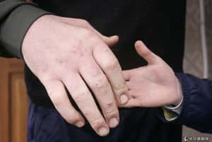 新世代青年手無縛雞之力是真的