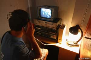 全民公敵真人版   前CIA人員爆料美國監視行動