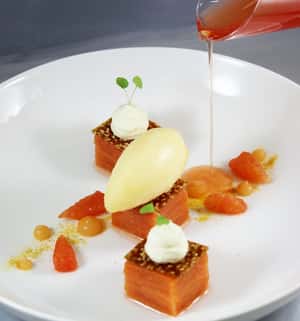 餐廳都沒開就給負評 法國開罰美食評論家