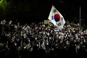 追星也要政治同溫層？韓國藝人捲入選舉風波，表態或不表態都是罪