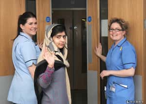 上學就是一切  小鬥士馬拉拉所捍衛的上學風景