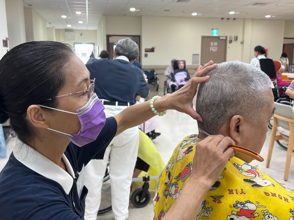 不給糖就搗蛋！萬聖節趣味活動 慈濟仁愛長照好熱鬧