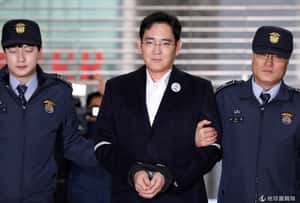 捲入南韓前總統貪汙醜聞 三星少主被判刑5年