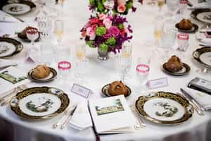 擁護國家文化還是浪費公帑？法國總統府換餐盤