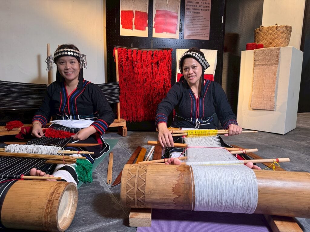 在遷徙與遺忘之後 李玟慧重建阿美族織布文化之路