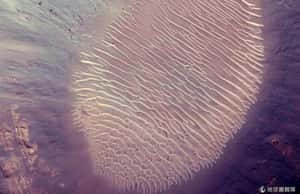 登上臉書 火星美照增拉丁文說明