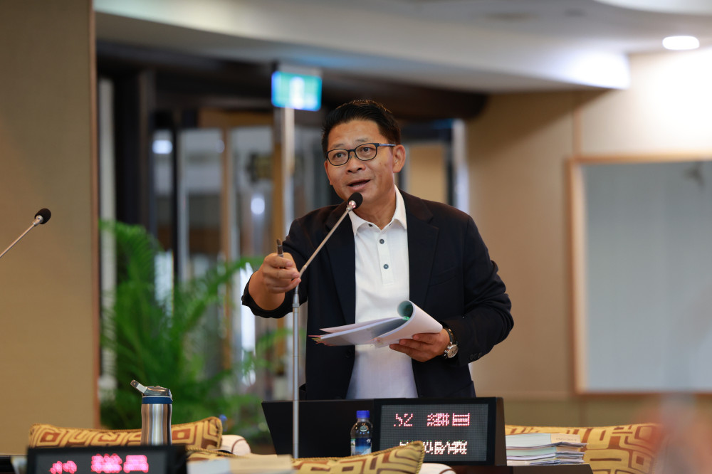  台南市議員郭鴻儀質詢台南市政 聚焦人口衰退、貧窮黑數等六大議題 